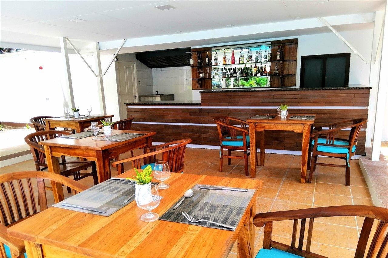 เลอ รีแลกซ์ บีช รีสอร์ต Hotel Grand Anse  ภายนอก รูปภาพ