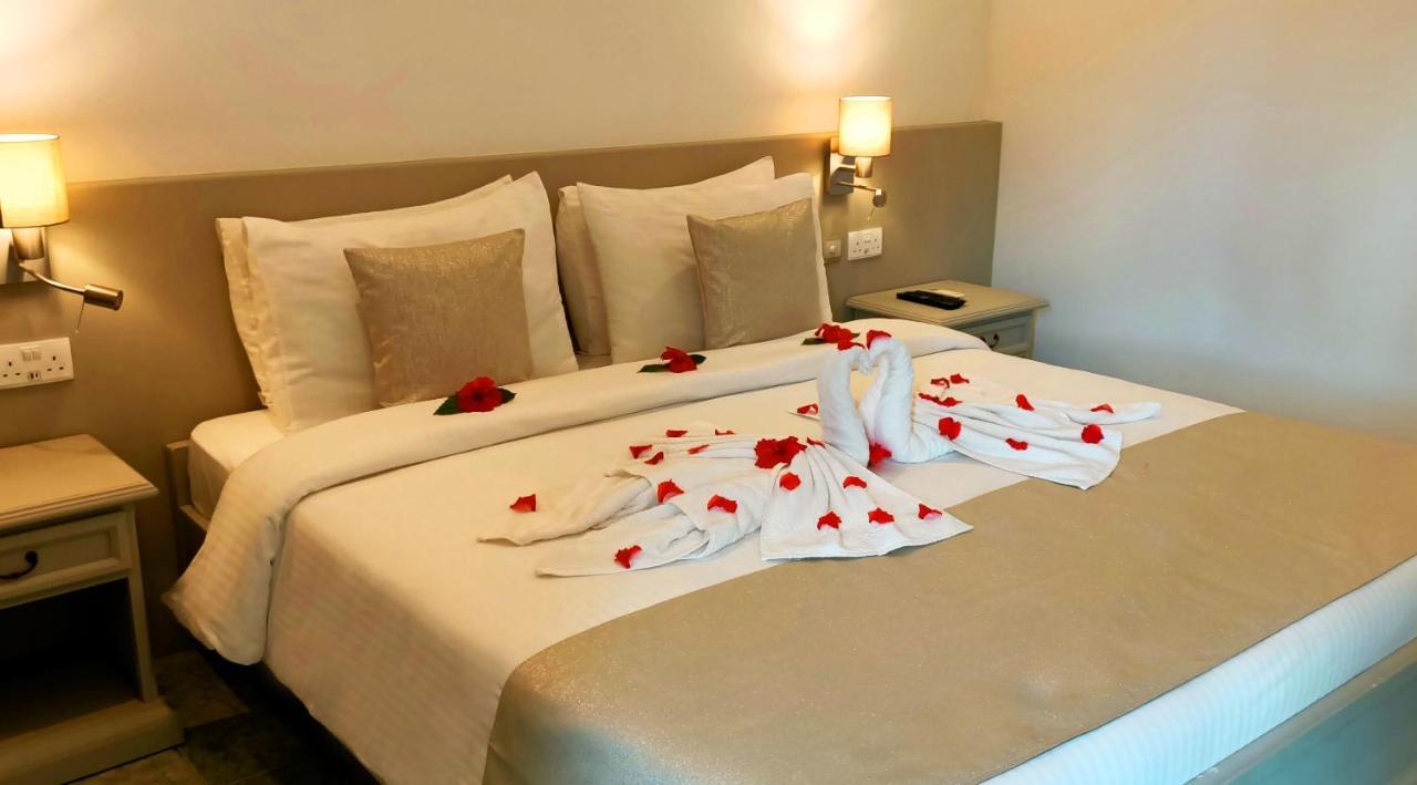 เลอ รีแลกซ์ บีช รีสอร์ต Hotel Grand Anse  ภายนอก รูปภาพ