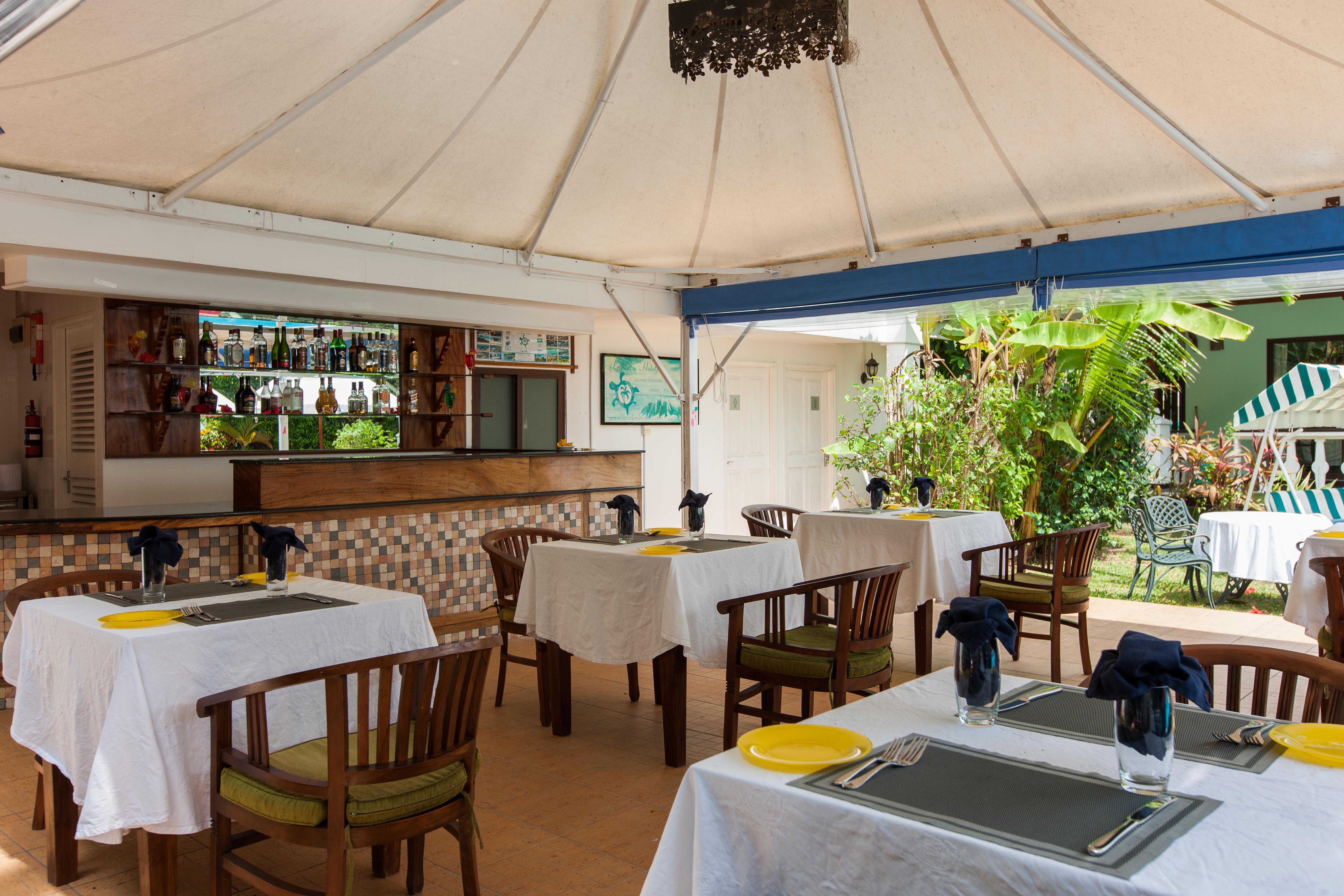 เลอ รีแลกซ์ บีช รีสอร์ต Hotel Grand Anse  ภายนอก รูปภาพ