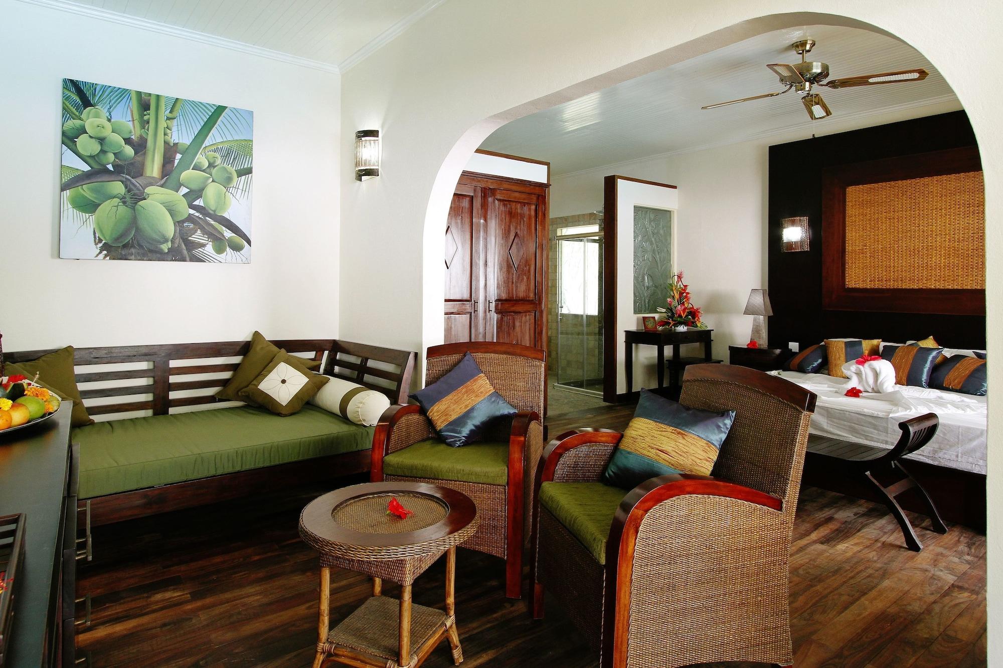 เลอ รีแลกซ์ บีช รีสอร์ต Hotel Grand Anse  ภายนอก รูปภาพ