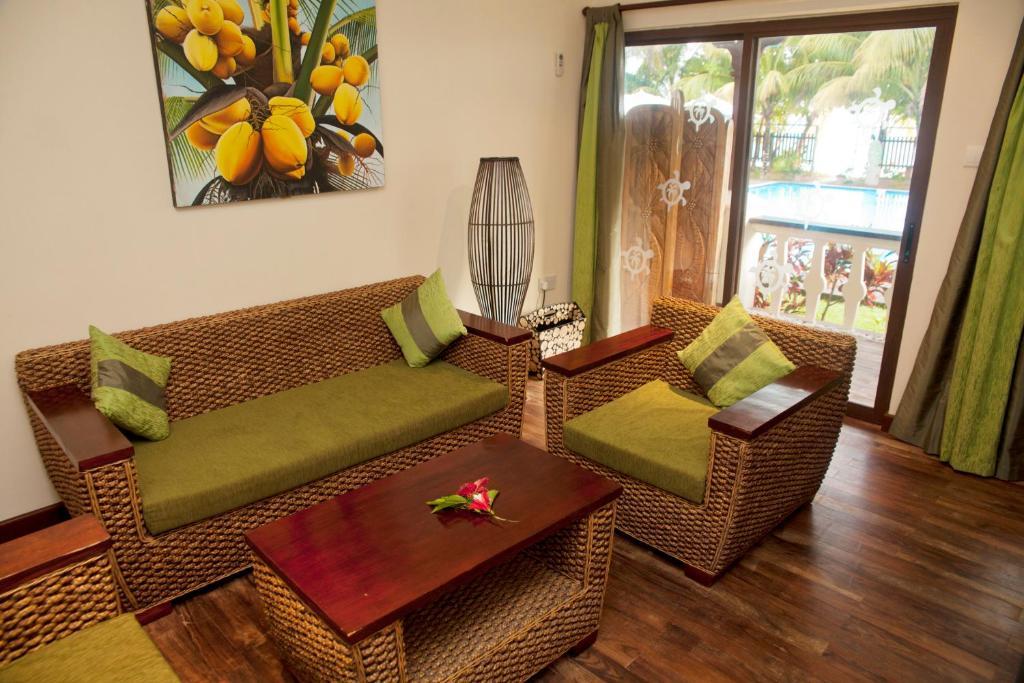 เลอ รีแลกซ์ บีช รีสอร์ต Hotel Grand Anse  ภายนอก รูปภาพ